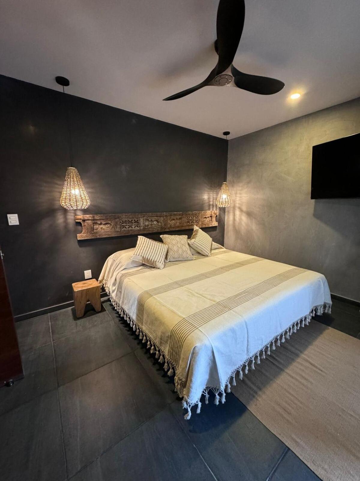 Luxury 2 Bed 2 Bath With Private Jacuzzi *