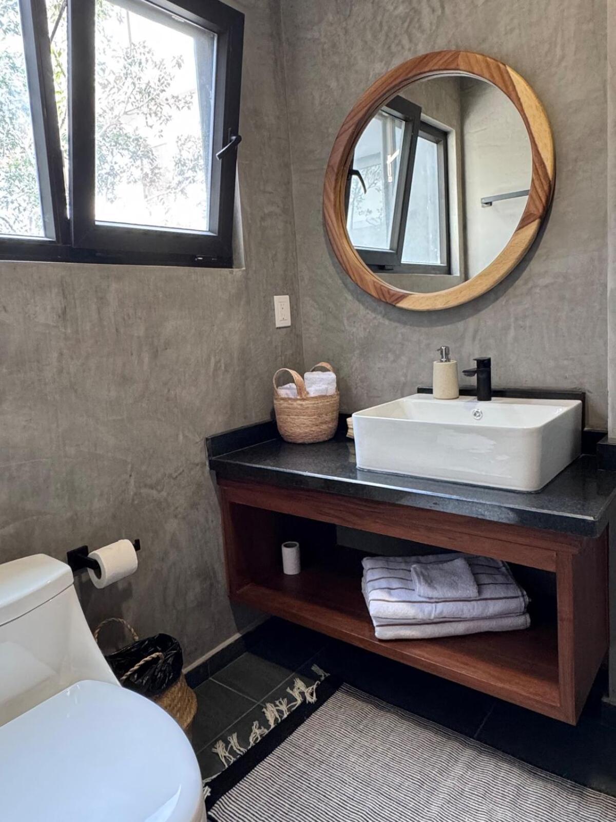 Luxury 2 Bed 2 Bath With Private Jacuzzi