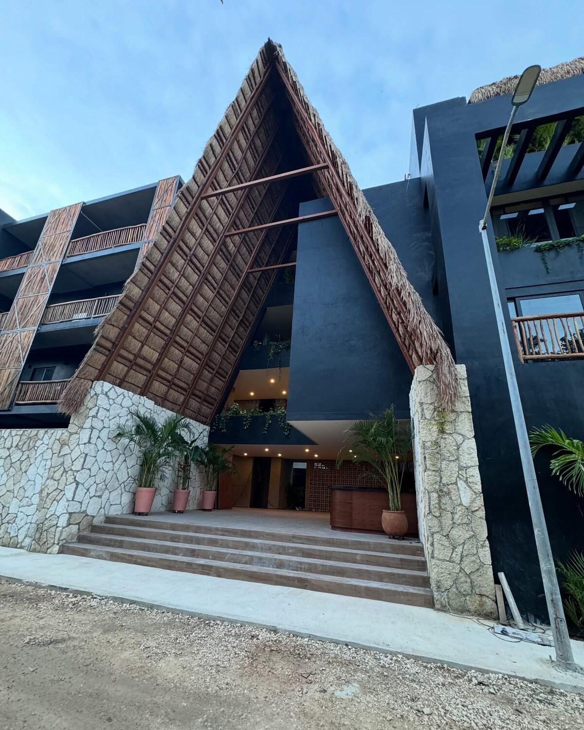 Luxury 2 Bed 2 Bath With Private Jacuzzi Apartment *